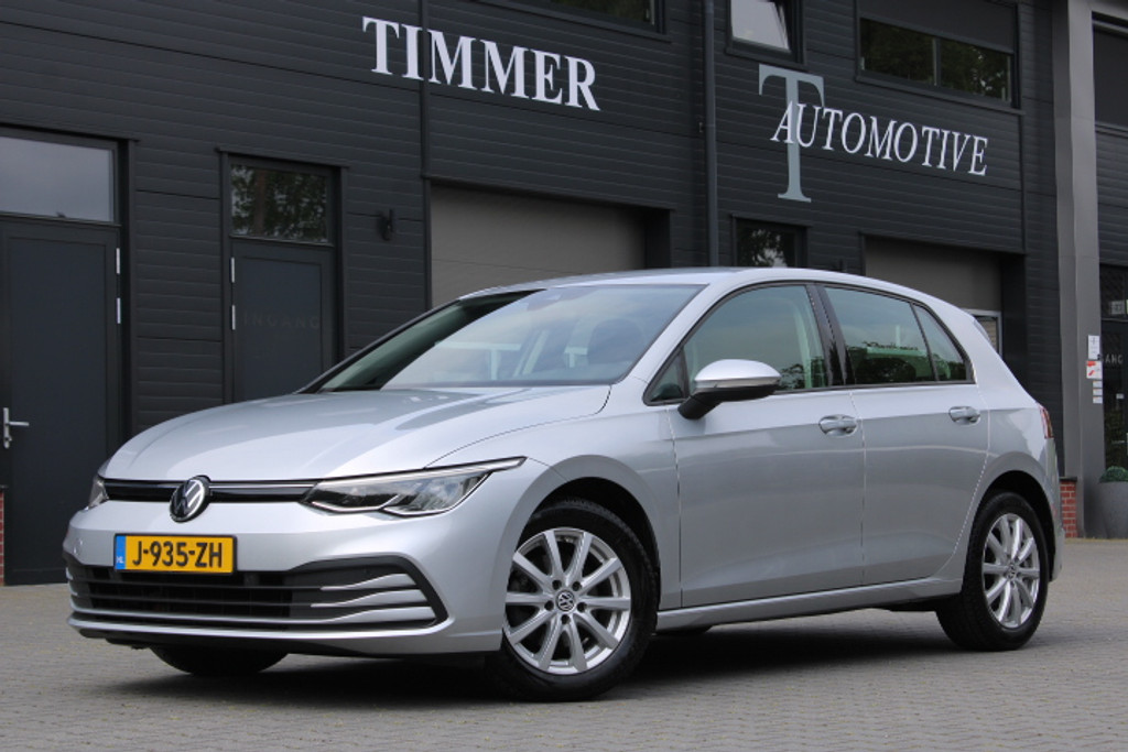 53233047