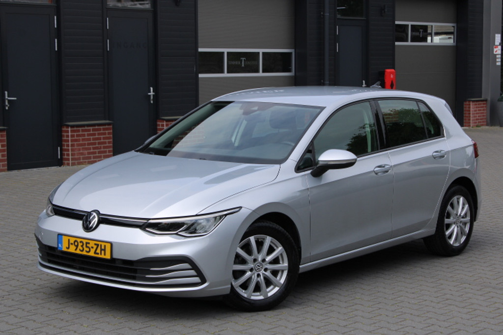 53233047